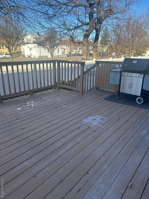 apt-f-676 Front St, Hempstead, NY, 11550-4504 | Card Image