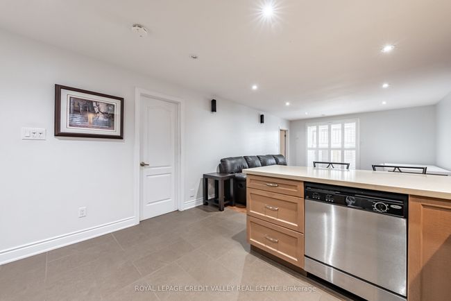 8 Petunias Rd, House attached with 4 bedrooms, 2 bathrooms and 3 parking in Brampton ON | Image 28