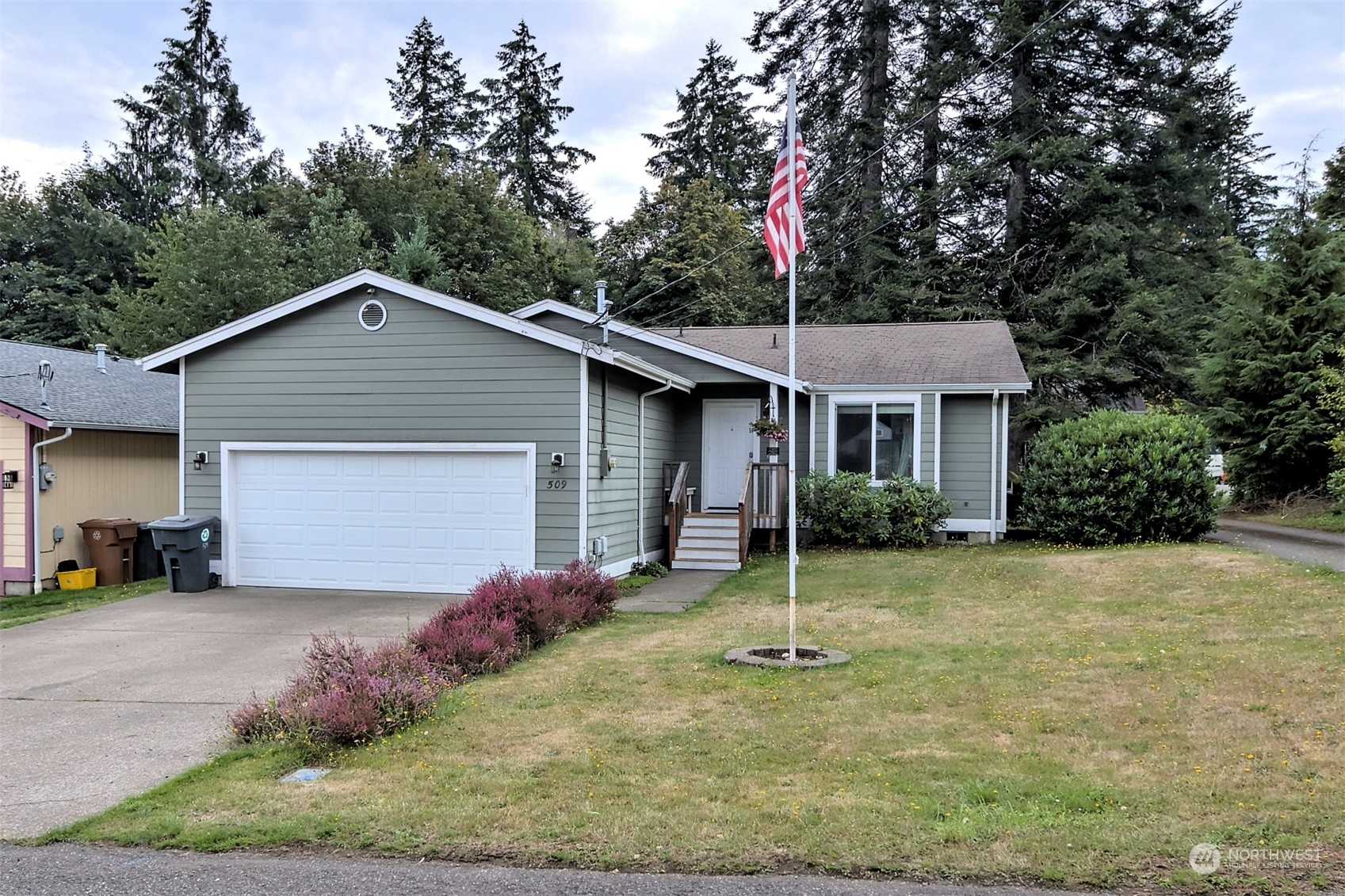 Grant Ave, Shelton, WA 98584