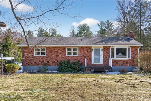 221 Droms Rd, Glenville, NY, 12302-9721 | Card Image