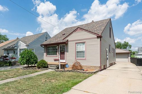 13372 Jobin St, Southgate, MI, 48195-3600 | Card Image