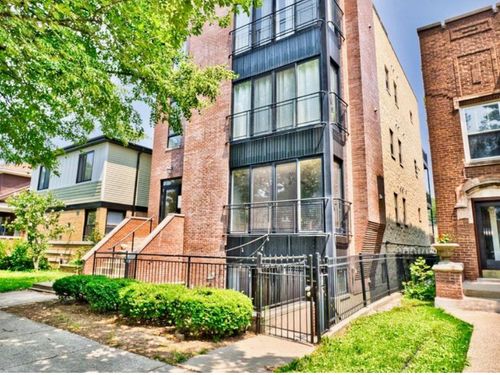 apt-2-6439 N Rockwell St, Chicago, IL, 60645-5067 | Card Image