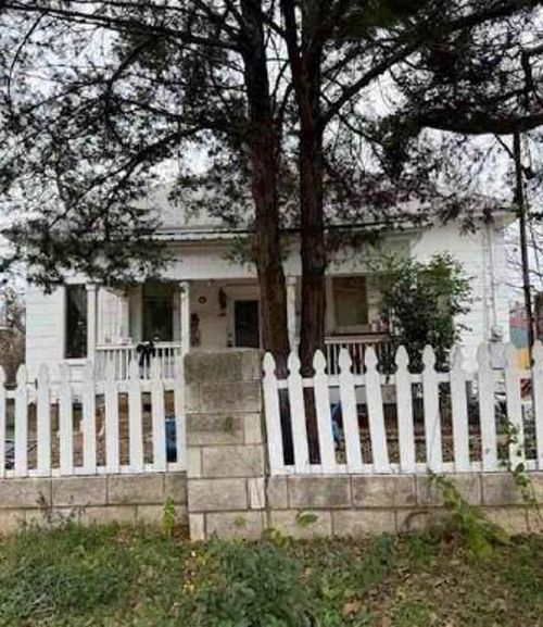 705 W Green St, Palestine, TX, 75801-7421 | Card Image