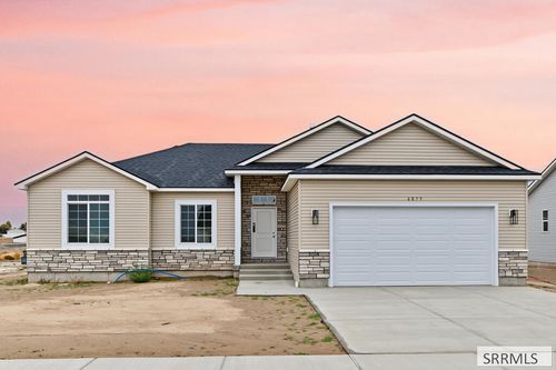 6879 Millbrook Dr, Idaho Falls, ID, 83402-6032 | Card Image