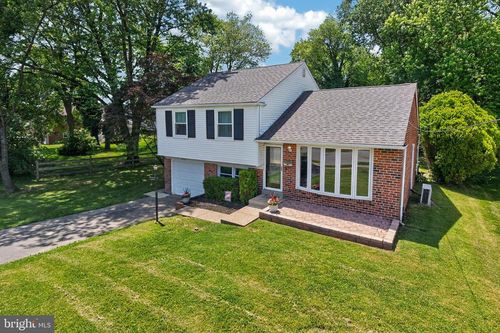 4317 Mount Vernon Ave, Brookhaven, PA, 19015-1621 | Card Image