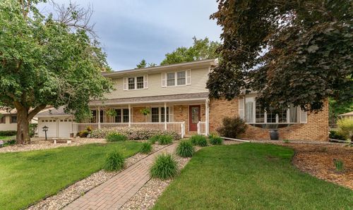 805 5th St Nw, Kasson, MN, 55944-1007 | Card Image