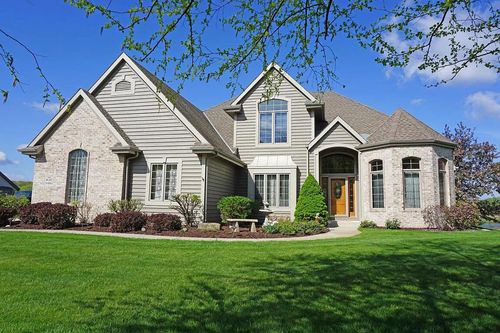 W282N4163 Somerset Lane, DELAFIELD, WI, 53072 | Card Image