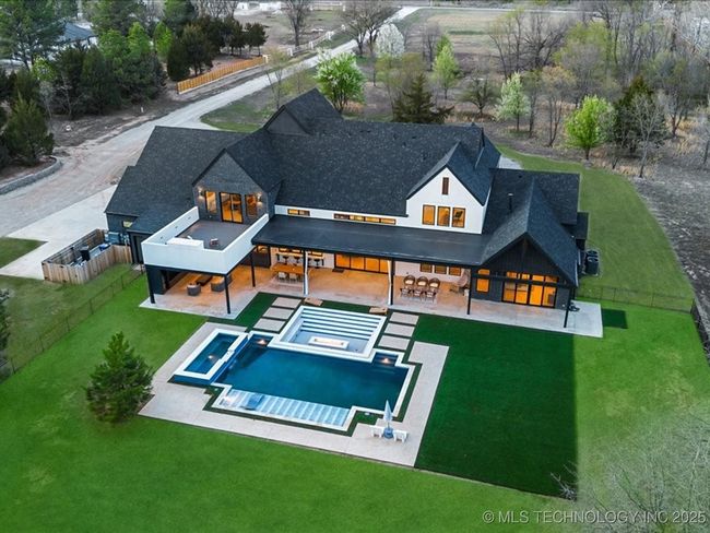 605 E Florence St, House other with 5 bedrooms, 5 bathrooms and null parking in Broken Arrow OK | Image 4