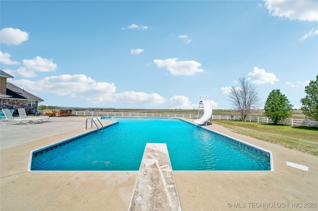 28002 Us 75 Hwy, House other with 4 bedrooms, 4 bathrooms and null parking in Ochelata OK | Image 42