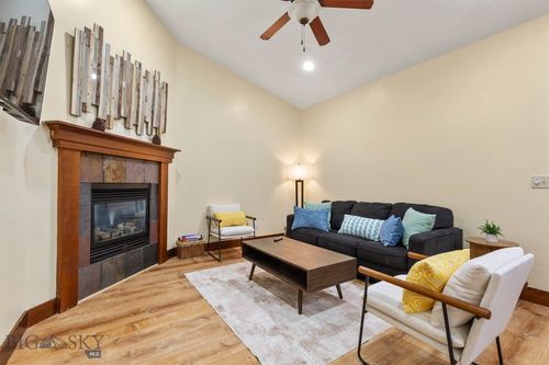 4372 Glenwood Dr, Bozeman, MT, 59718-6370 | Card Image