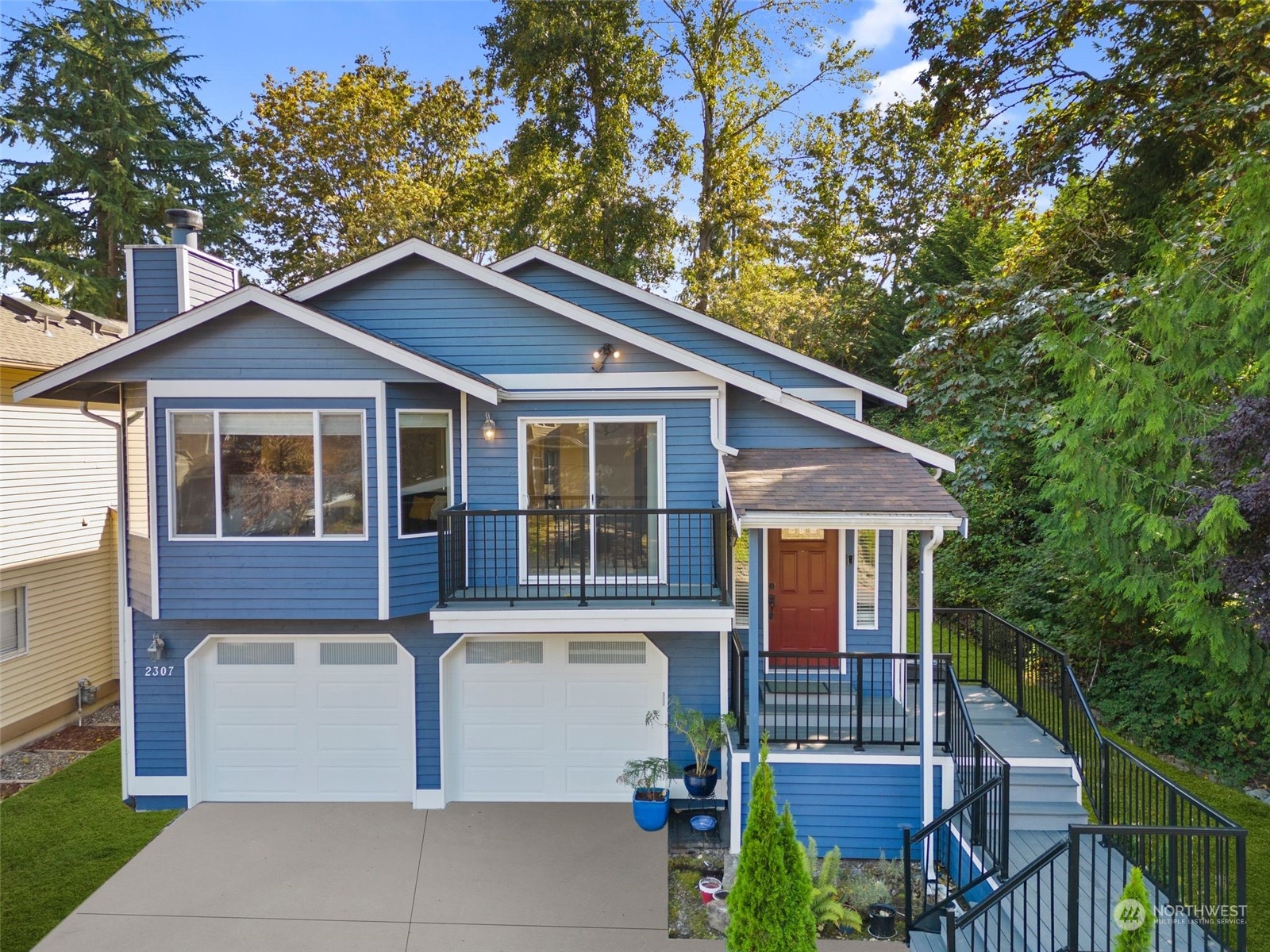 8th Dr, Renton, WA 98055
