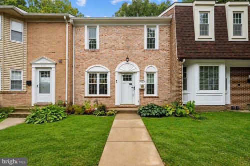 9125 Galbreth Ct, SPRINGFIELD, VA, 22153-1110 | Card Image