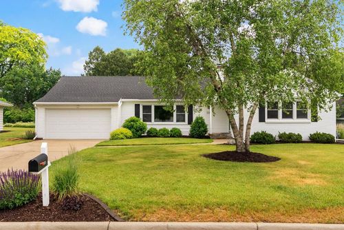 433 Seminole Road, Janesville, WI, 53545 | Card Image
