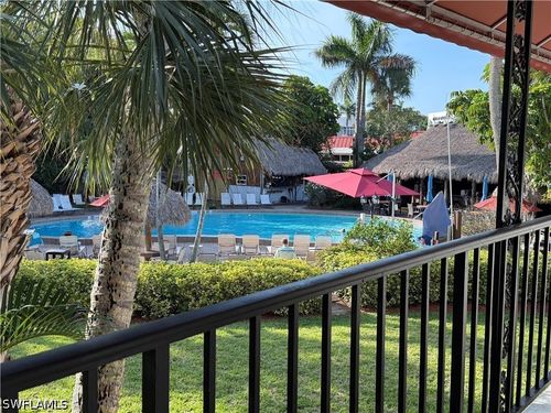 238-2555 Tamiami Trl N, NAPLES, FL, 34103-4408 | Card Image