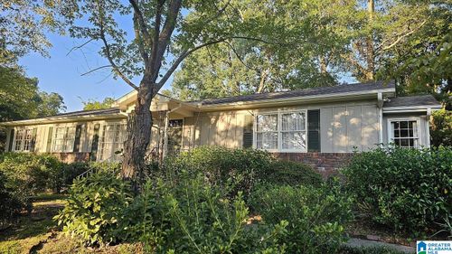 3000 Dolly Ridge Drive, VESTAVIA HILLS, AL, 35243 | Card Image