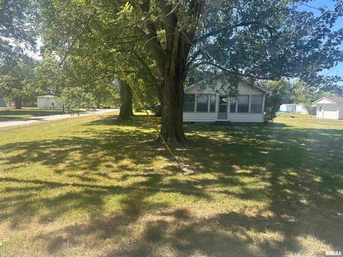 307 S Cherry St, IUKA, IL, 62849-4210 | Card Image