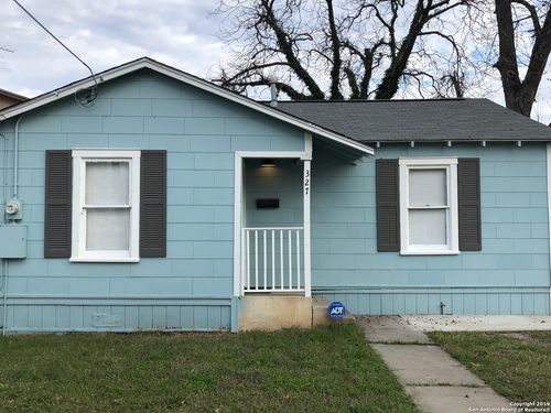 327 Fairview Ave, San Antonio, TX, 78223-1115 | Card Image