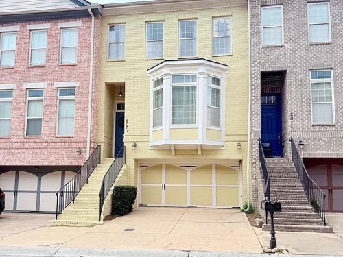 2070 Callaway Ct Nw, Atlanta, GA, 30318-1079 | Card Image