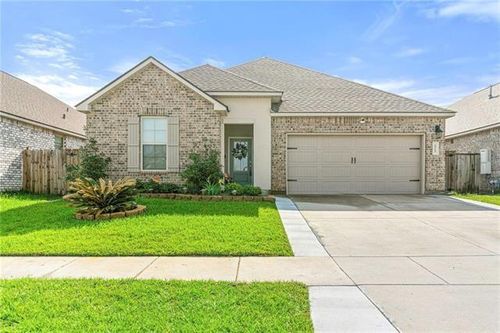 5312 Fulvetta Falls Rd, Slidell, LA, 70461-5242 | Card Image