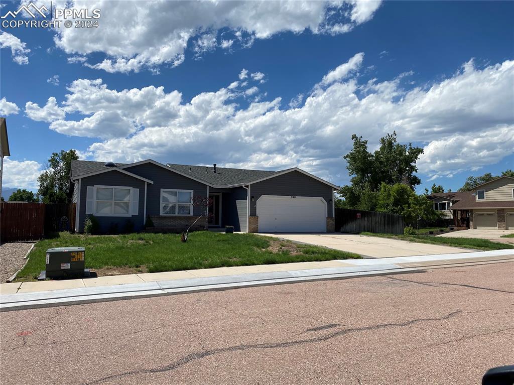 Stargate Dr, Colorado Springs, CO 80911