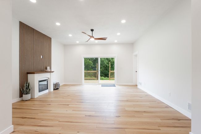 1021 Marsh Rd, House other with 3 bedrooms, 3 bathrooms and null parking in Plainwell MI | Image 4