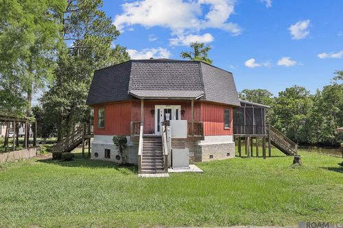 22455 Chinquapin Ave, Maurepas, LA, 70449-5746 | Card Image