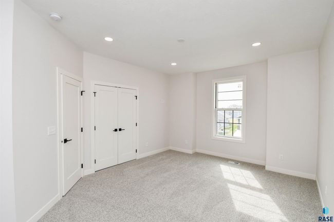 8623 W Shoreline Pl, Townhouse with 3 bedrooms, 3 bathrooms and null parking in Sioux Falls SD | Image 14