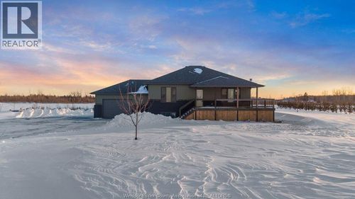 8675 Concession Rd 8, Essex, ON, N0R1B0 | Card Image