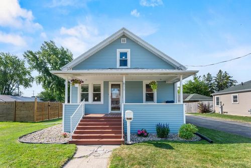 611 Oak Street, KIMBERLY, WI, 54136 | Card Image
