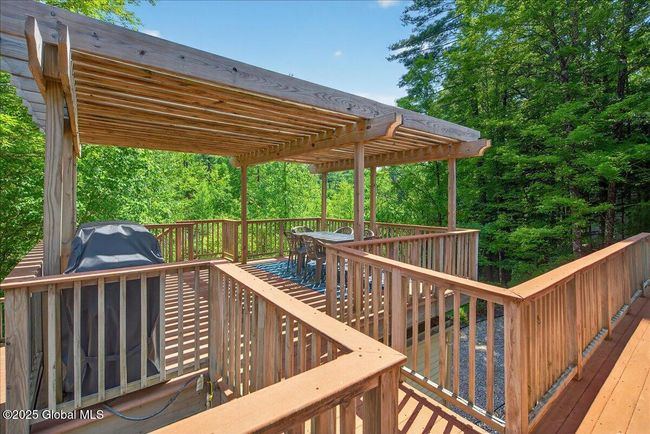 460 Grand Ave, House other with 3 bedrooms, 4 bathrooms and 6 parking in Saratoga Springs NY | Image 12