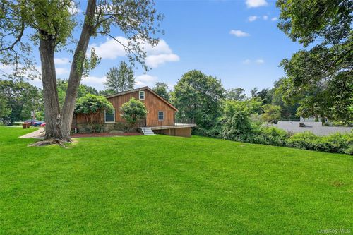 125 Putnam Dr, Carmel, NY, 10512-5655 | Card Image