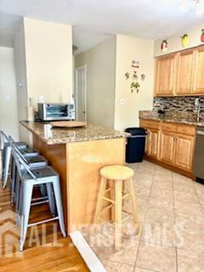 318 High St, Townhouse with 3 bedrooms, 2 bathrooms and null parking in Perth Amboy NJ | Image 14
