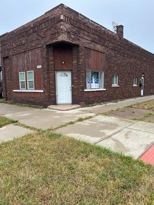 1549 Myrtle Ave, Whiting, IN, 46394-1117 | Card Image