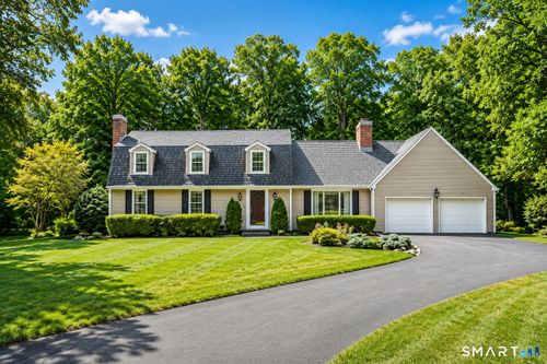 35 Briar Hill Rd, Avon, CT, 06001-4007 | Card Image