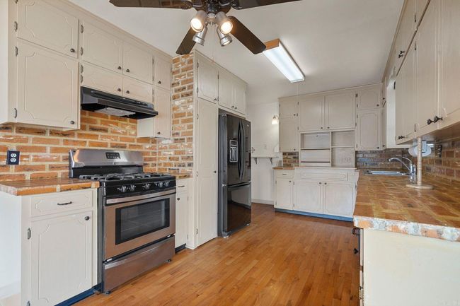 218 Mcdonald Loop, House other with 5 bedrooms, 3 bathrooms and null parking in Hot Springs AR | Image 17