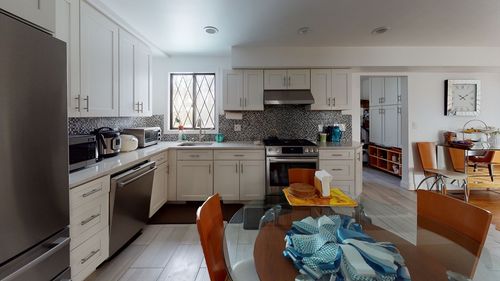 24-22-24 Broadlawn Park, Chestnut Hill, MA, 02467-3503 | Card Image