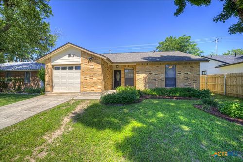 1917 Castle Gate Cir, San Marcos, TX, 78666-2221 | Card Image