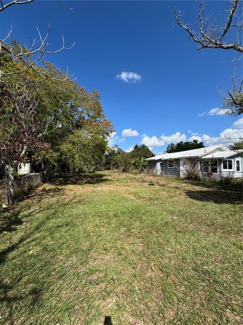 831 4th St, WINTER HAVEN, FL, 33881-1415 | Card Image