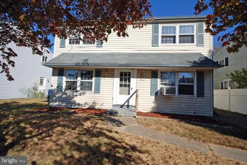 11 Wellington Pl, BURLINGTON, NJ, 08016-3329 | Card Image