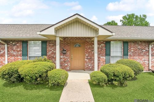 404 E Beech St, Ponchatoula, LA, 70454-2536 | Card Image