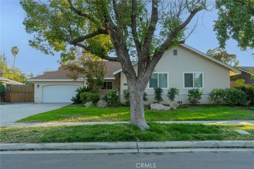 1033 W Norwich Ave, Fresno, CA, 93705-0940 | Card Image