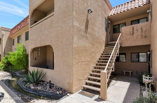228-5750 N Camino Esplendora, Tucson, AZ, 85718-4572 | Card Image