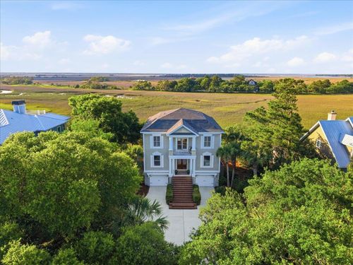 37 Seagrass Ln, Isle of Palms, SC, 29451-3854 | Card Image
