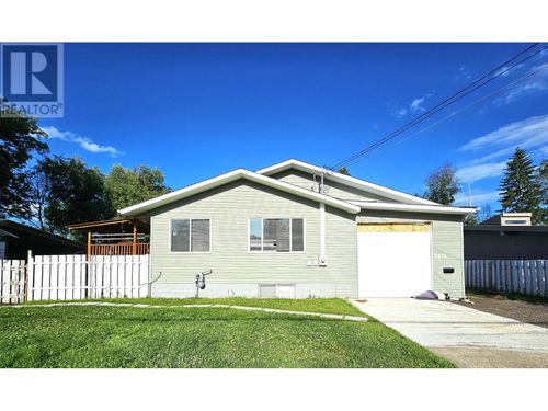 2214 Pine St, Prince George, BC, V2L2E4 | Card Image
