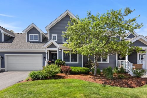 9-9 Country Club Ln, Middleton, MA, 01949-1232 | Card Image