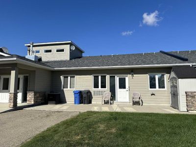 5 - 4304 51 St, Home with 1 bedrooms, 1 bathrooms and 1 parking in Spirit River AB | Image 1