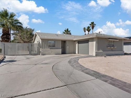 4204 El Jardin Ave, Las Vegas, NV, 89102-3786 | Card Image