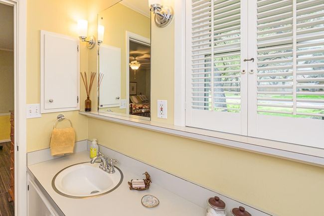 161 Red Bird Rdg, House other with 3 bedrooms, 3 bathrooms and null parking in Beeville TX | Image 38
