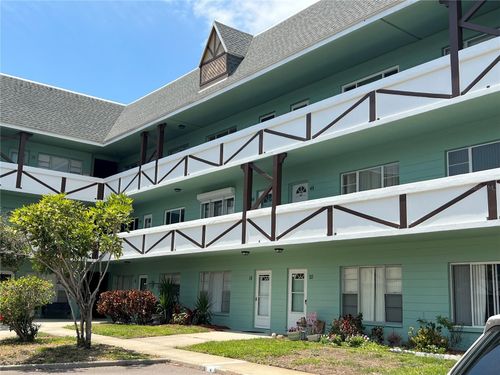 apt-22-2042 Australia Way W, CLEARWATER, FL, 33763-3613 | Card Image