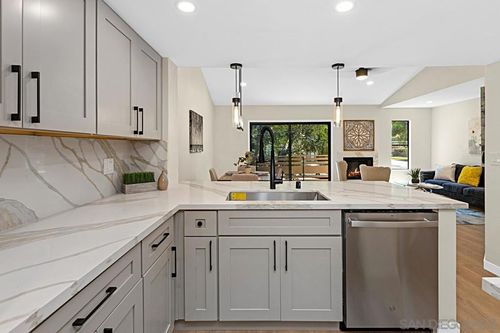 unit-243-9899 Scripps Westview Way, San Diego, CA, 92131-2462 | Card Image